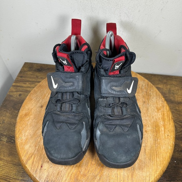 Nike Air DT Max 96 Falcons Deion Sanders Black Varsity Red HQ3620-010 Mens 8
